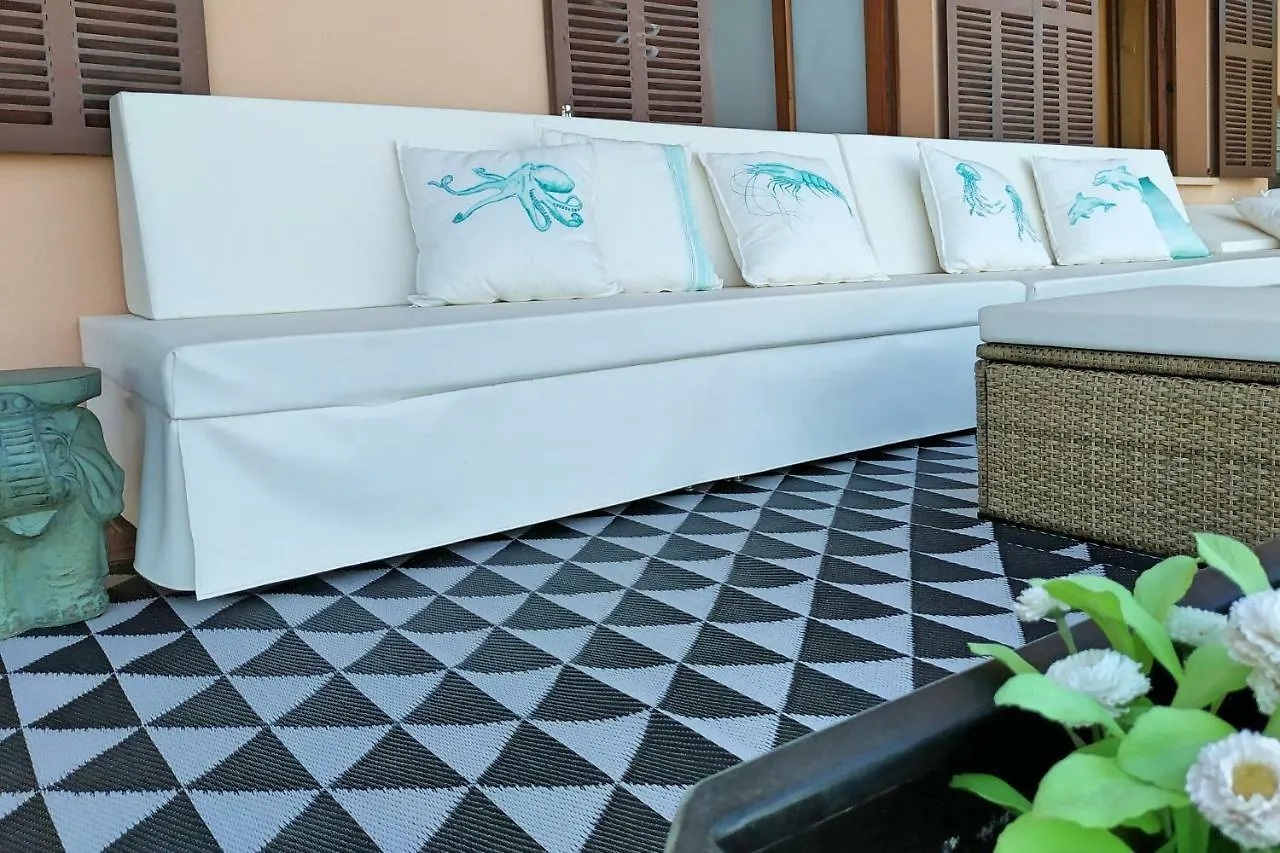 White - Enjoytheseaincolonia We Rent Only From Sat To Sat Apartment Colonia de Sant Jordi