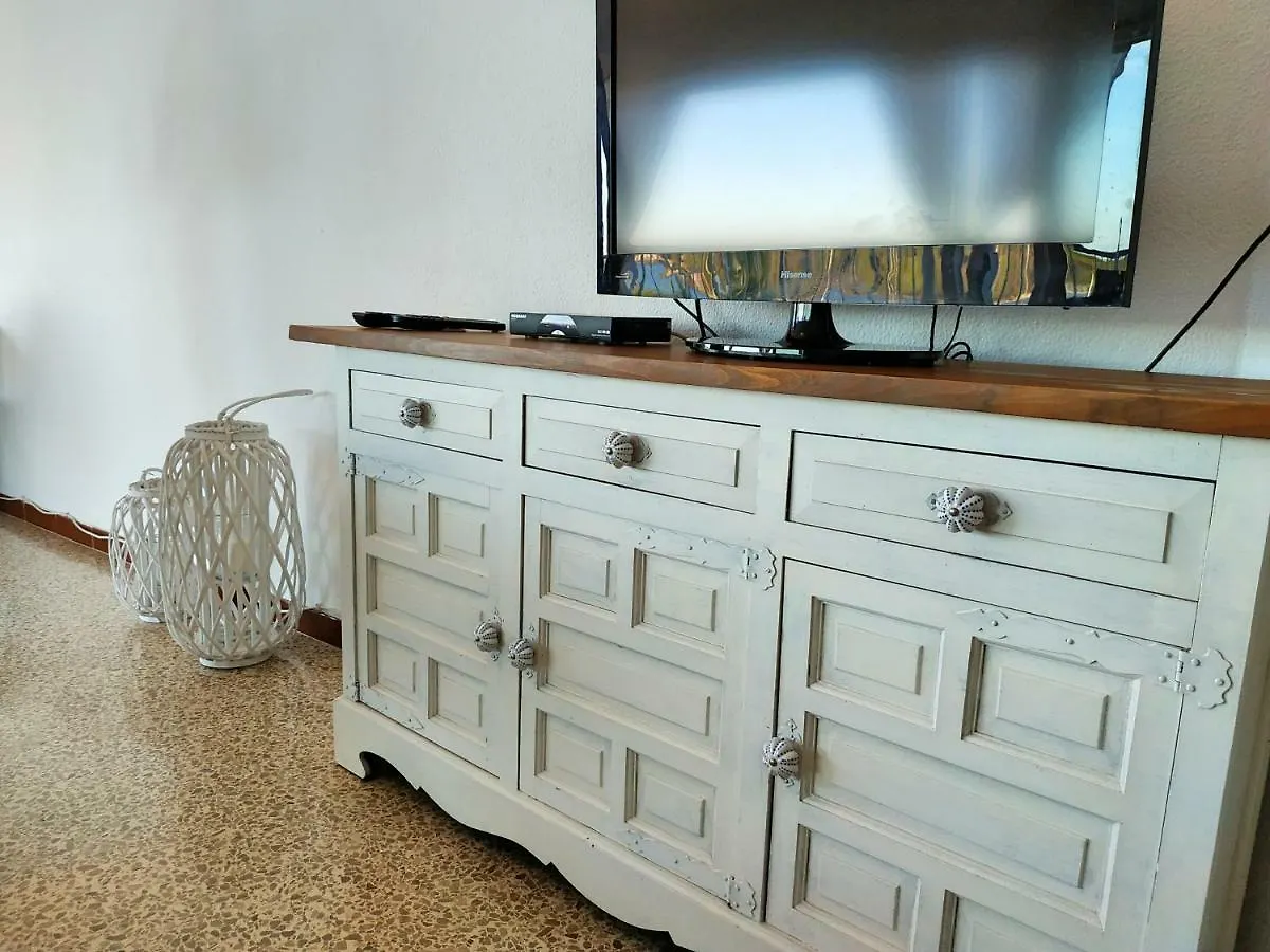 White - Enjoytheseaincolonia We Rent Only From Sat To Sat Apartment Colonia de Sant Jordi